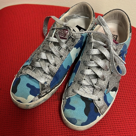 Golden Goose Superstars - Picture 2 of 8